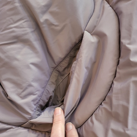 Lululemon Hooded Insulated Wrap in Heathered Purple Size 4 - Picture 11 of 13